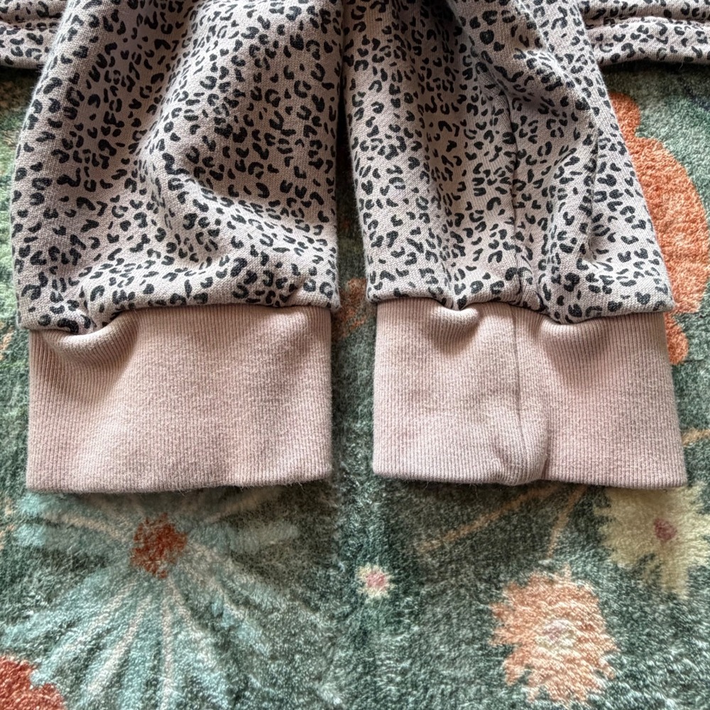 Adidas HER Studio London Leopard Print Cropped Sweatshirt Pink Trefoil Large - Picture 12 of 13